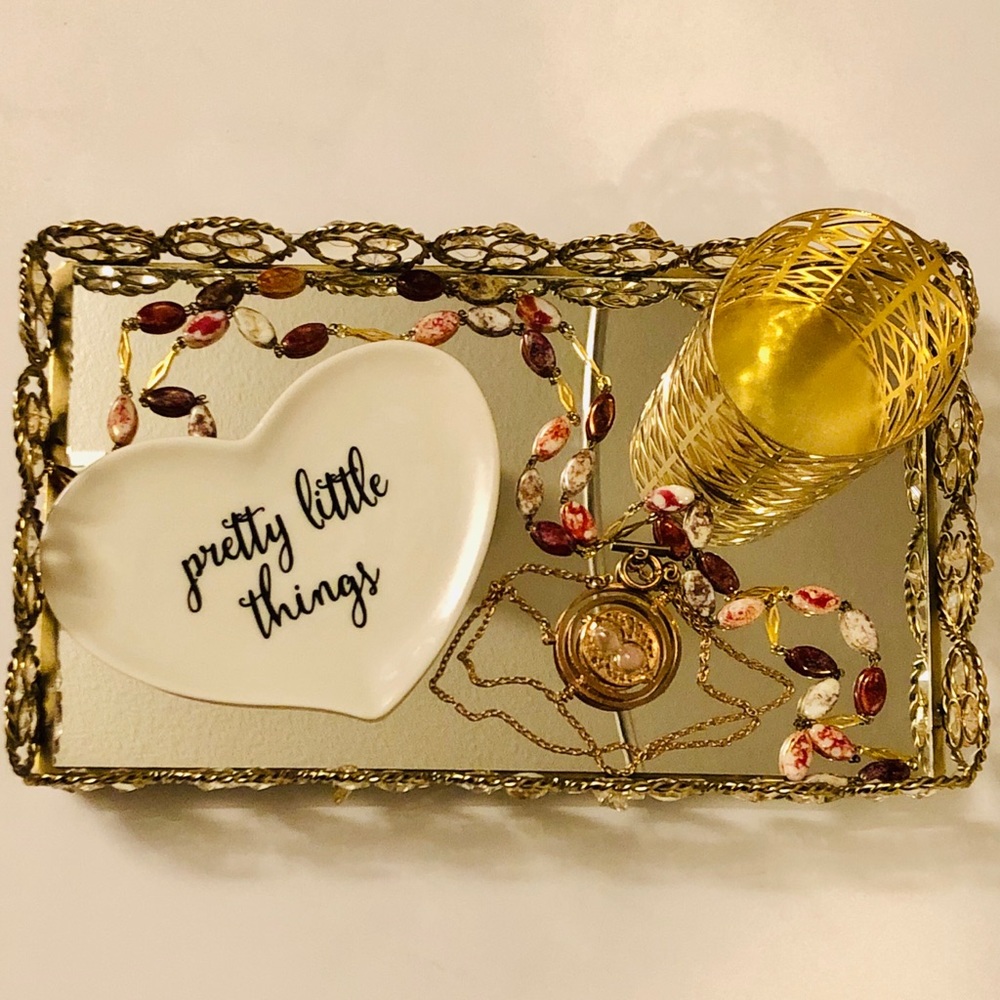 “Pretty Little Things” Tray & Mirror Bundle Pack!